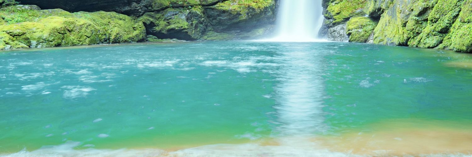 銀の鍵の門 banner