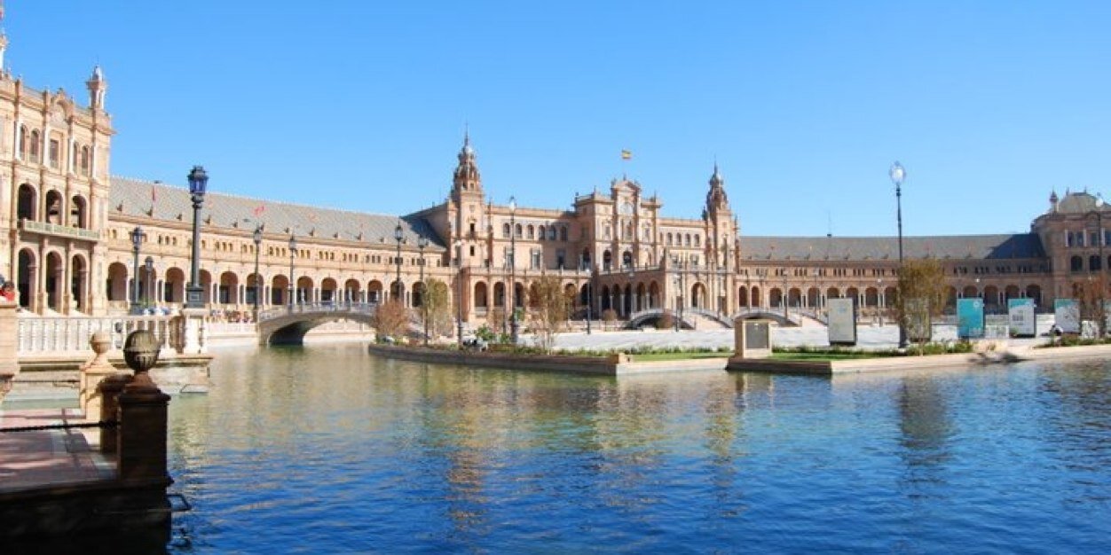 Genevieve Dusing banner