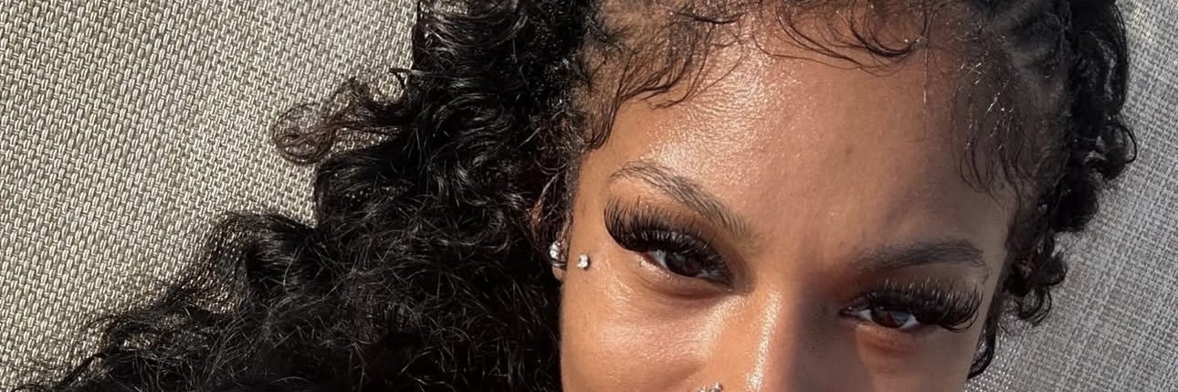 yourfave_grl's profile banner image