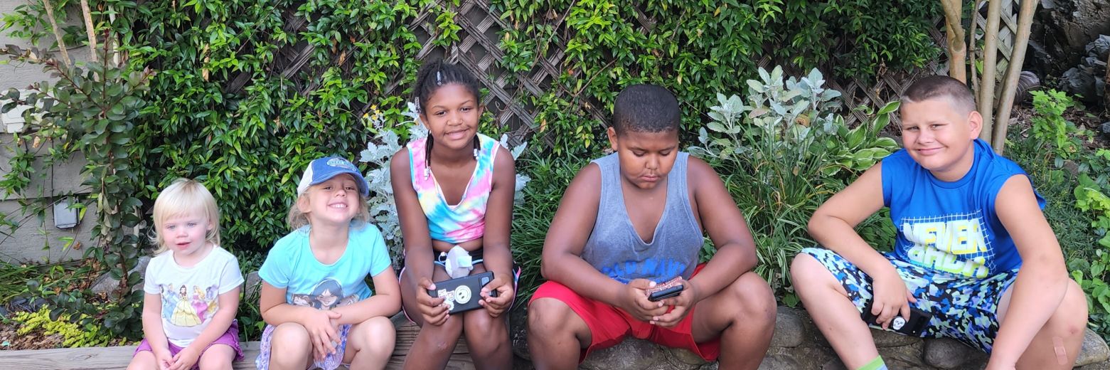 Laurie Topping BBA Magna Cum-Laude banner