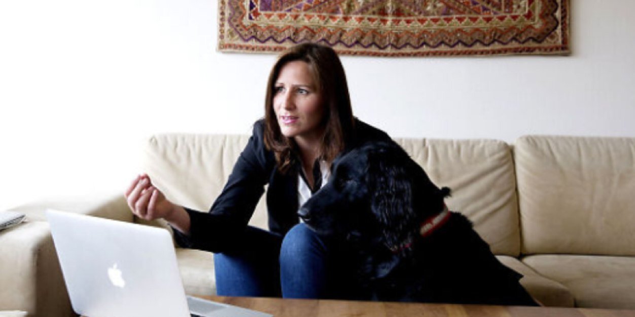 Live Landmark banner