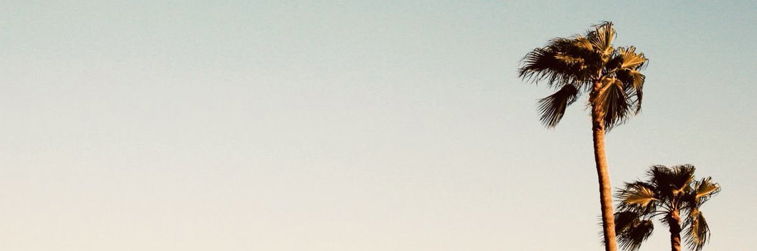lyw1_'s profile banner image