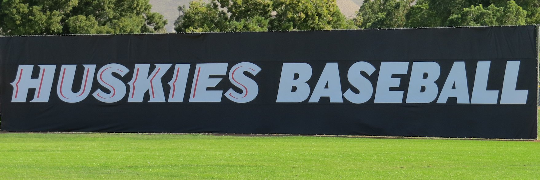 Centennial Huskies Baseball banner