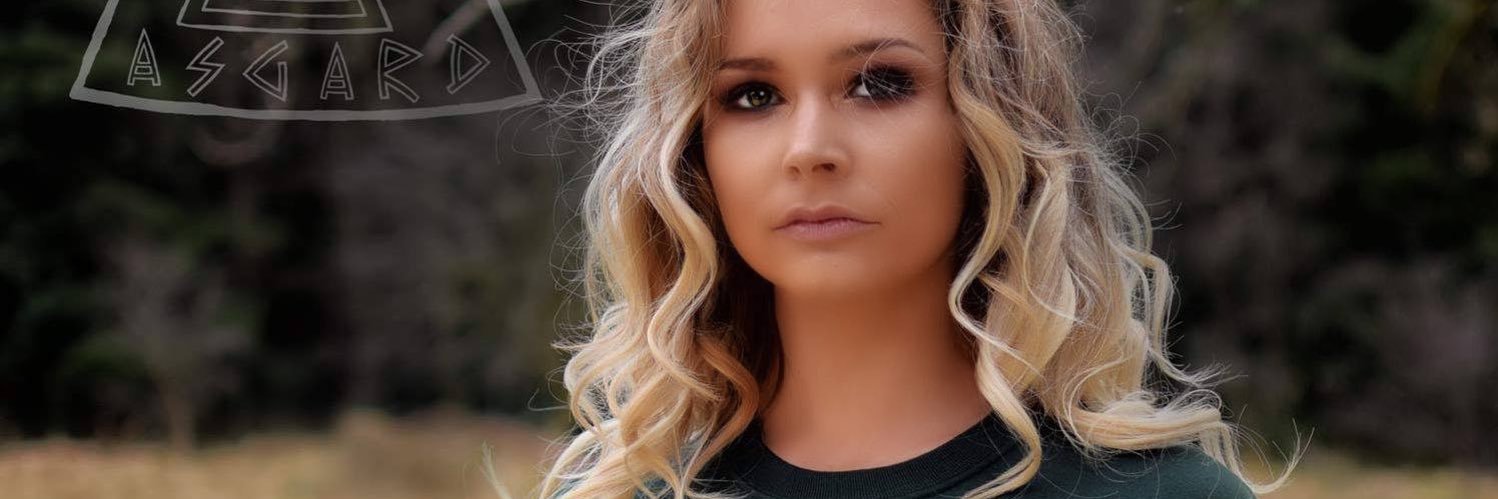 Lucymxw's profile banner image