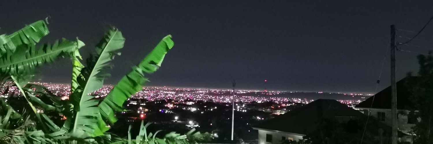 nanayomi's profile banner image