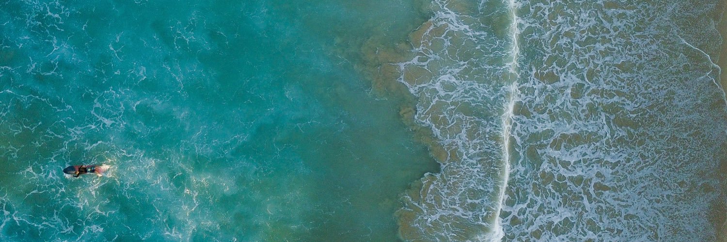 ehynzo's profile banner image