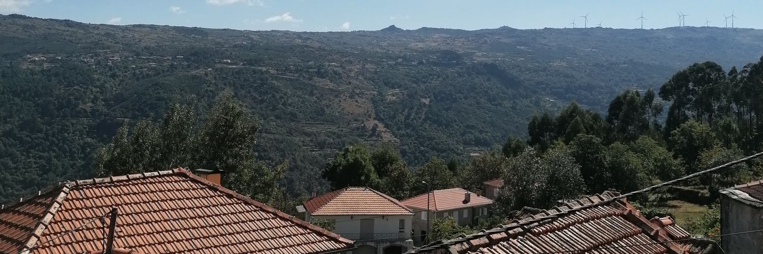 Marianaa024's profile banner image