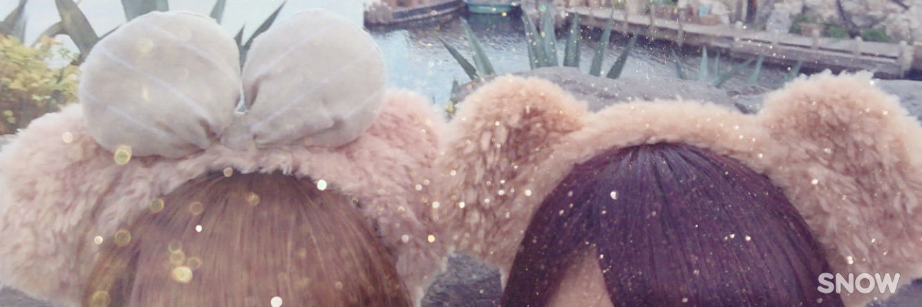 y banner