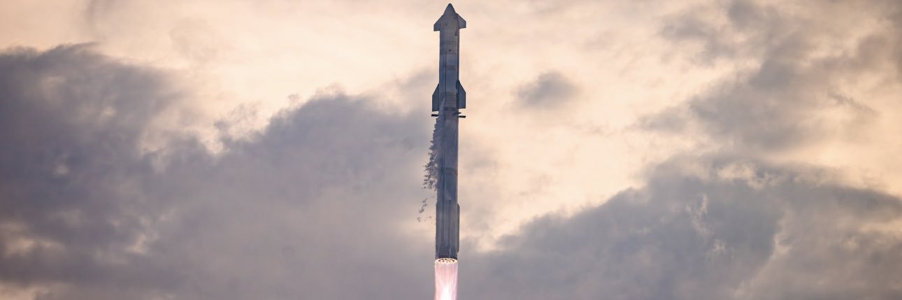 ruhccoon's profile banner image