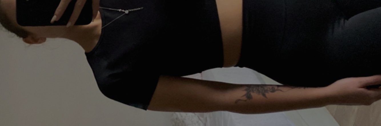 LaraBatarda's profile banner image