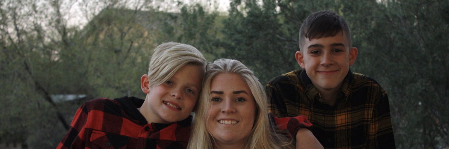 HayleeHewitt's profile banner image