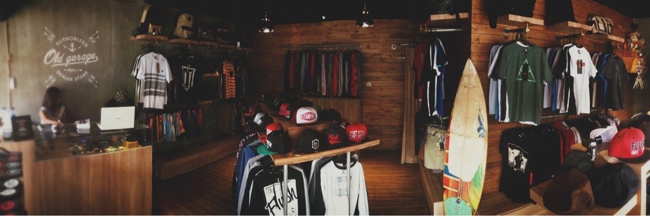 Old Garage Store banner