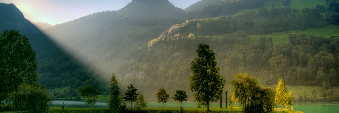 Illahiraa's profile banner image