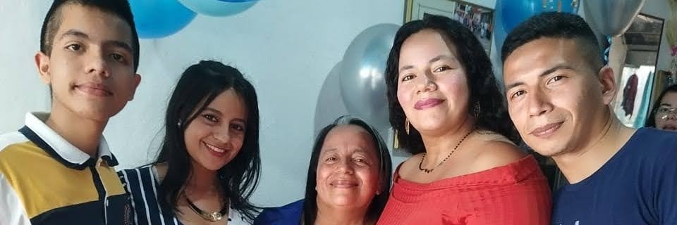 MONTOYACARMOLEI's profile banner image