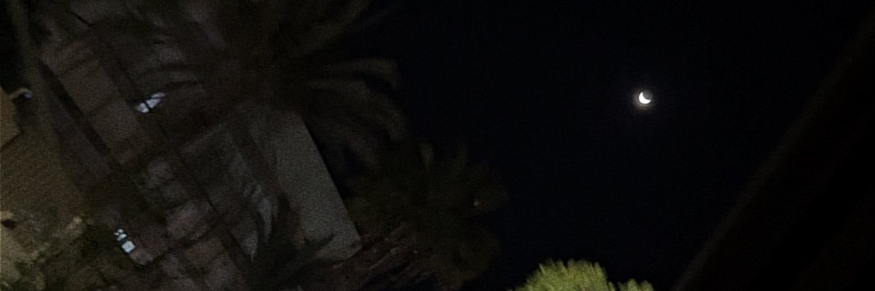 Apdudo's profile banner image