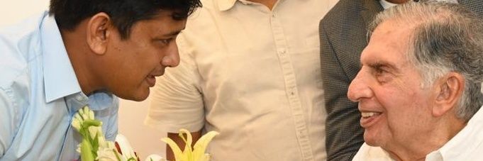 vikasaute's profile banner image