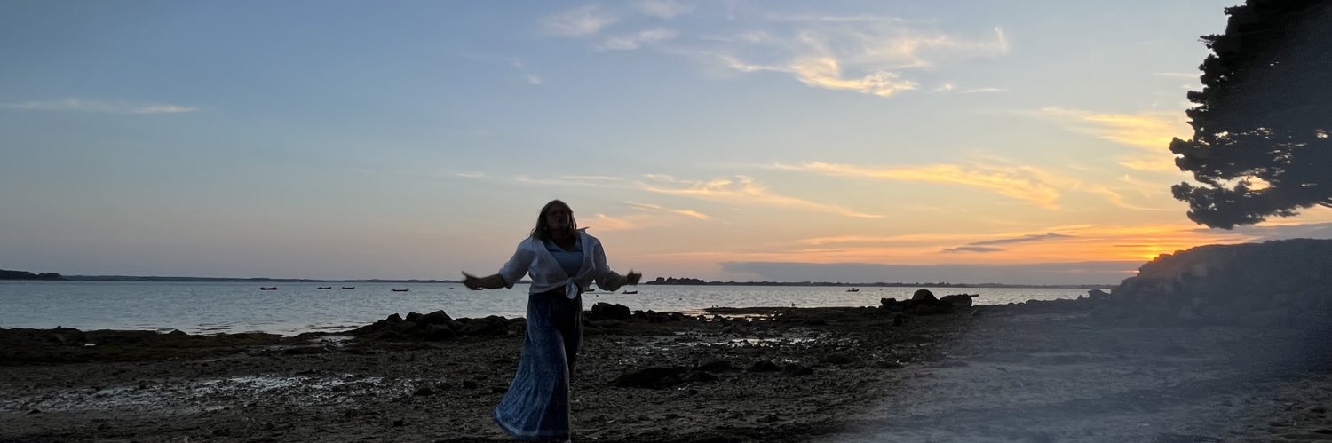 SarahMtblt's profile banner image