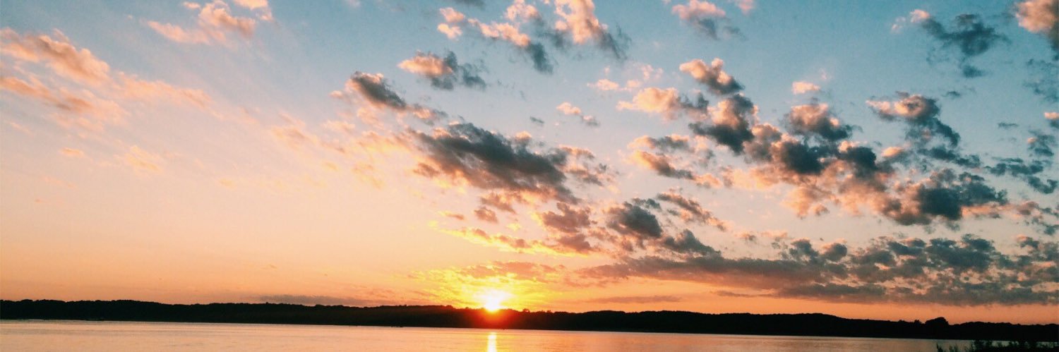 averylueck01's profile banner image