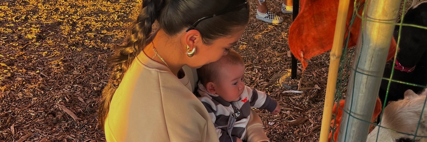 luvvvlena's profile banner image