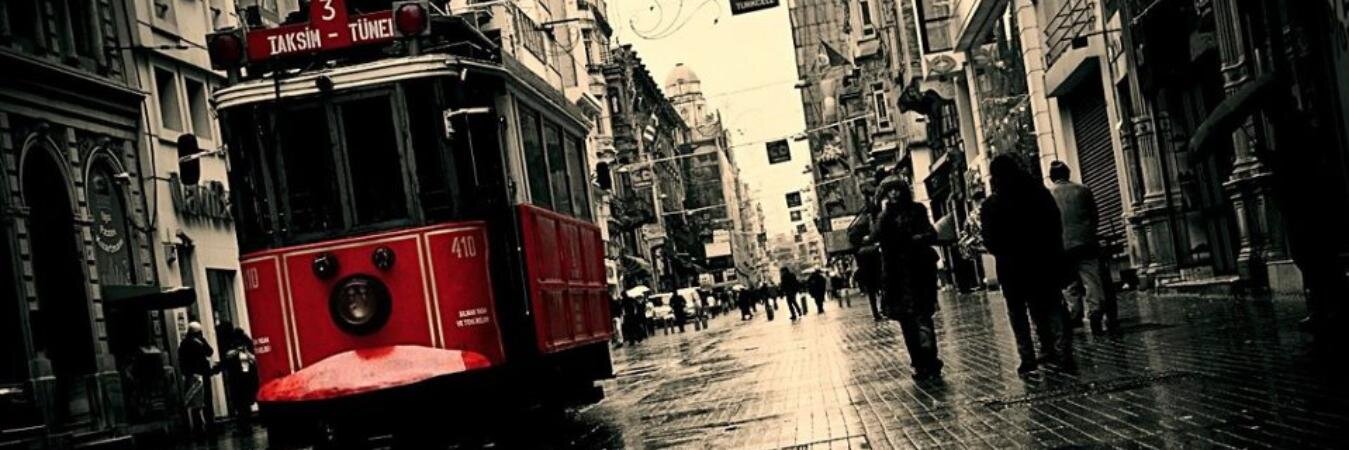 minaz_1905's profile banner image