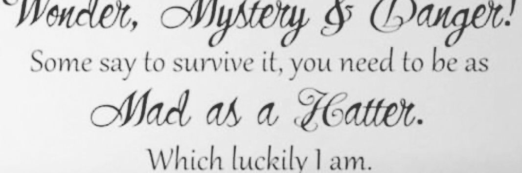 Laura Betty 💜 banner