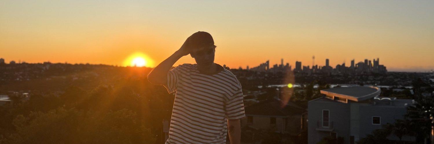ziouner's profile banner image