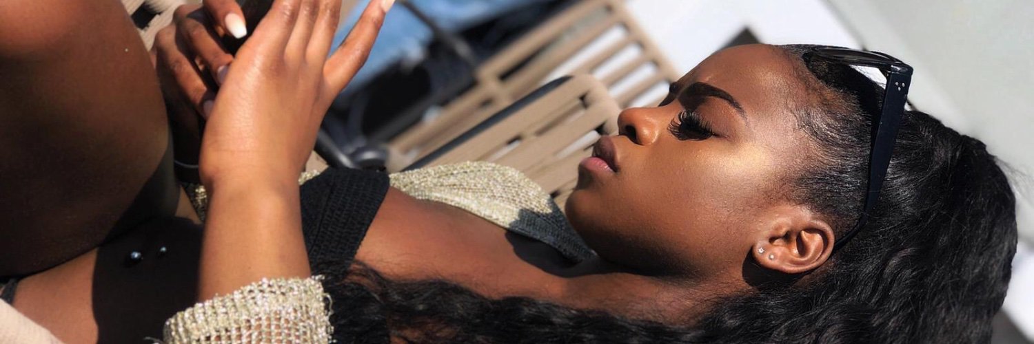 Leonilde_ox's profile banner image