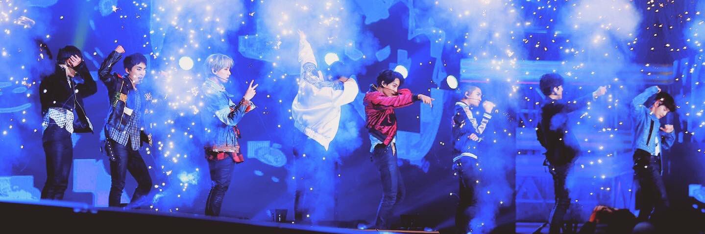 exoityes's profile banner image