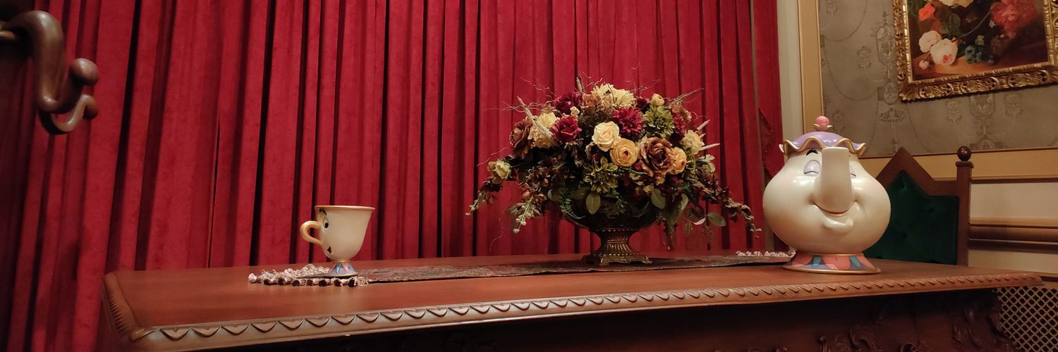 pekowithal's profile banner image