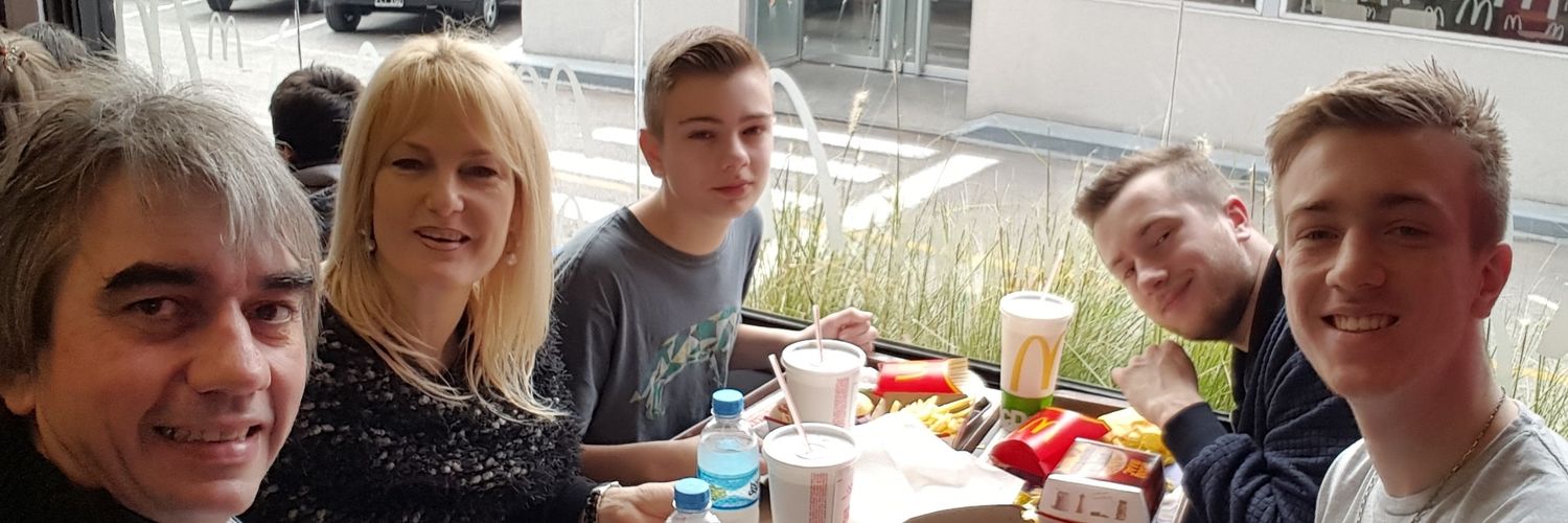 danielchiniec's profile banner image