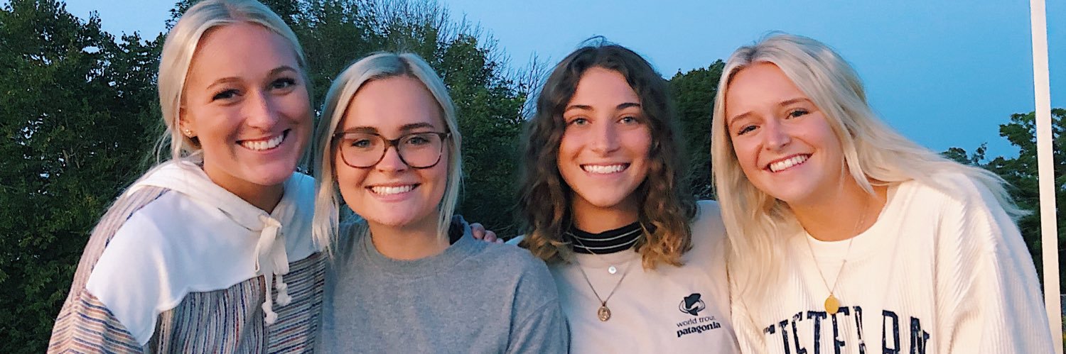 emiilybecker's profile banner image