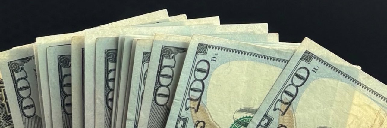 cw banner