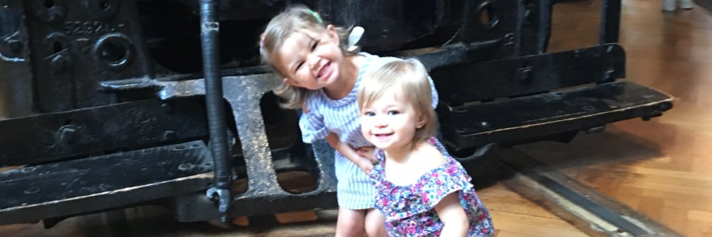 erin_klapp's profile banner image