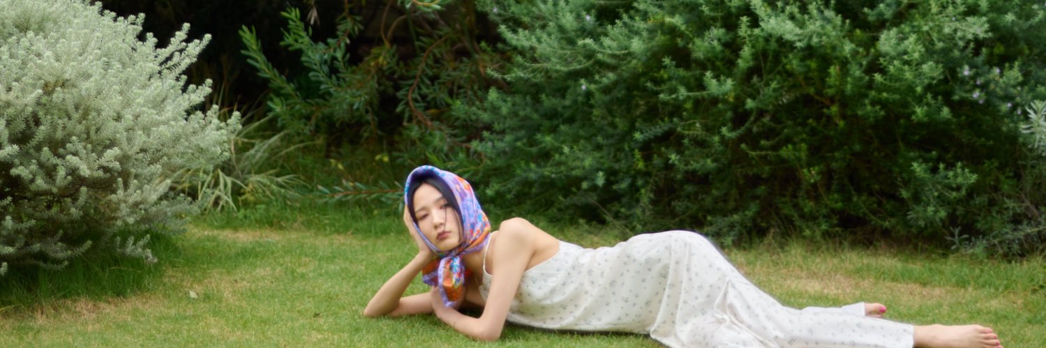 RosarymoonR's profile banner image