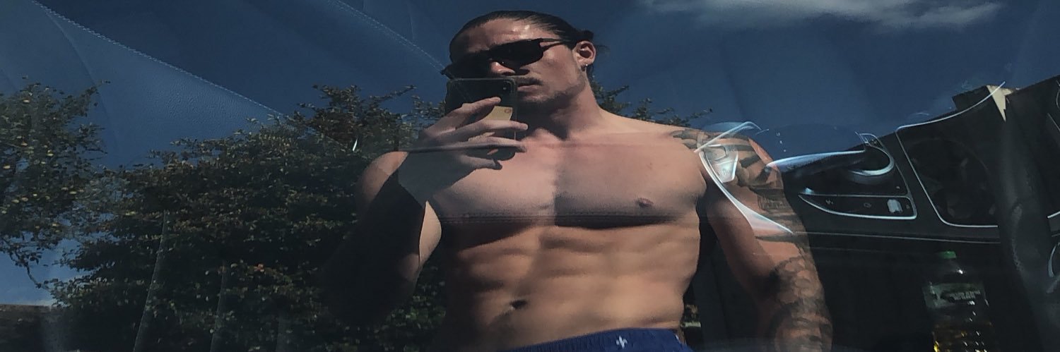 Callmeoaks's profile banner image