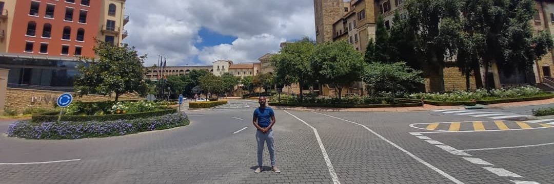 Munya Mtangi🇿🇼🇧🇼 banner