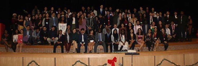 Gar-Field High Model UN banner