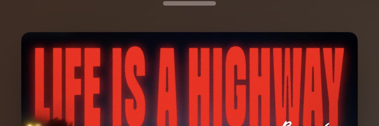 the ‘M’ effect banner