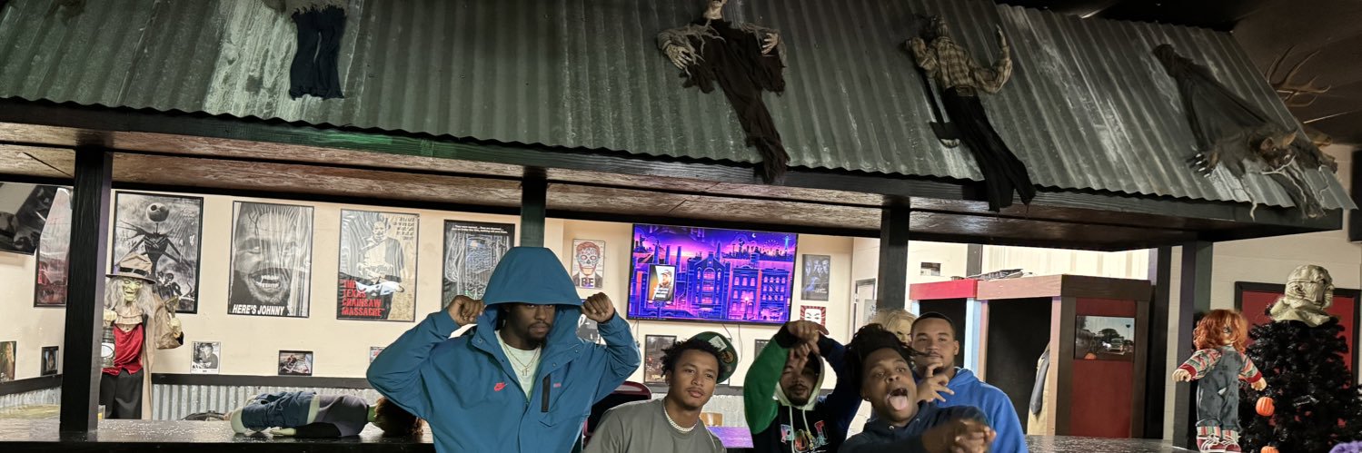 Dmathis_5's profile banner image