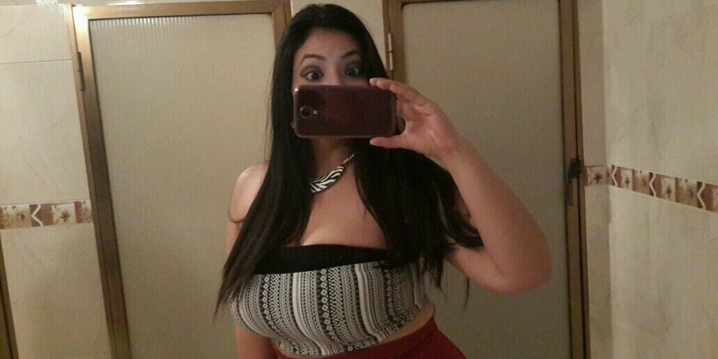 karla_gomz's profile banner image