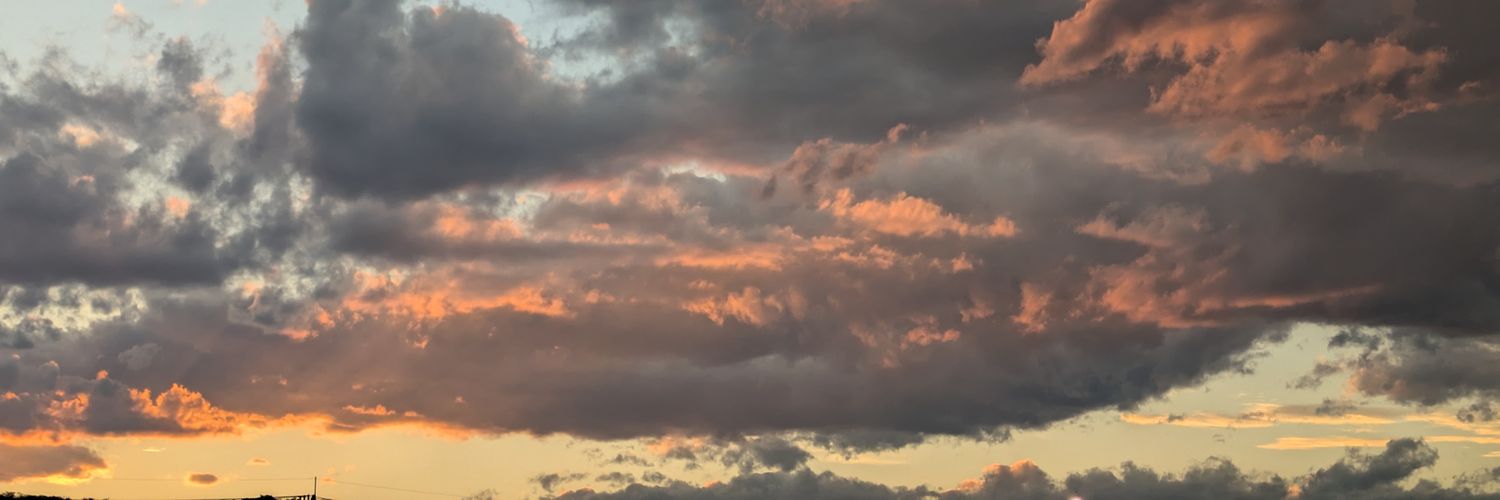 sm___ws1105's profile banner image