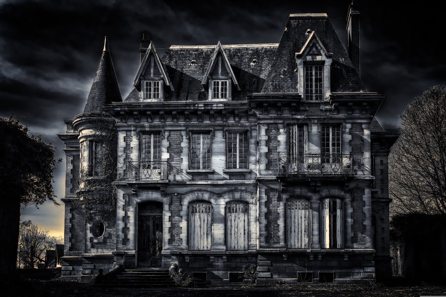 HauntedRealtor's profile banner image