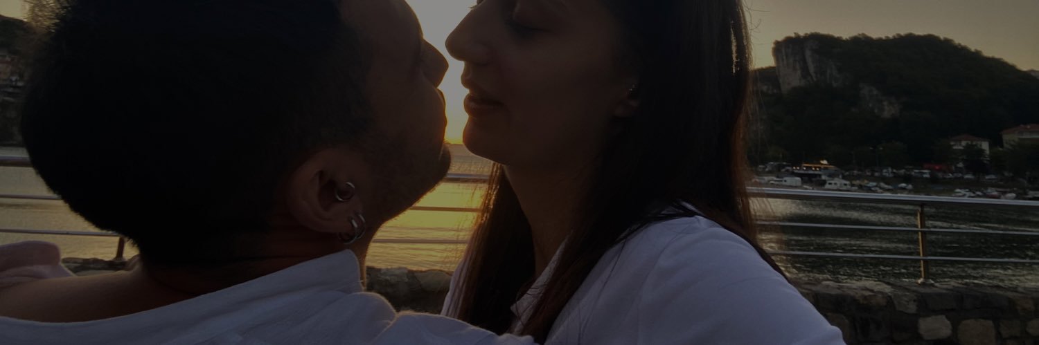 lbernayl's profile banner image