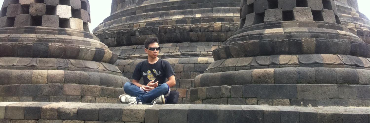 vvhapsari's profile banner image