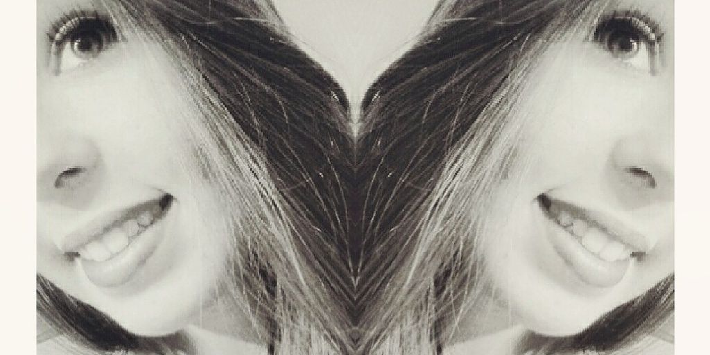 Laura_ad3's profile banner image