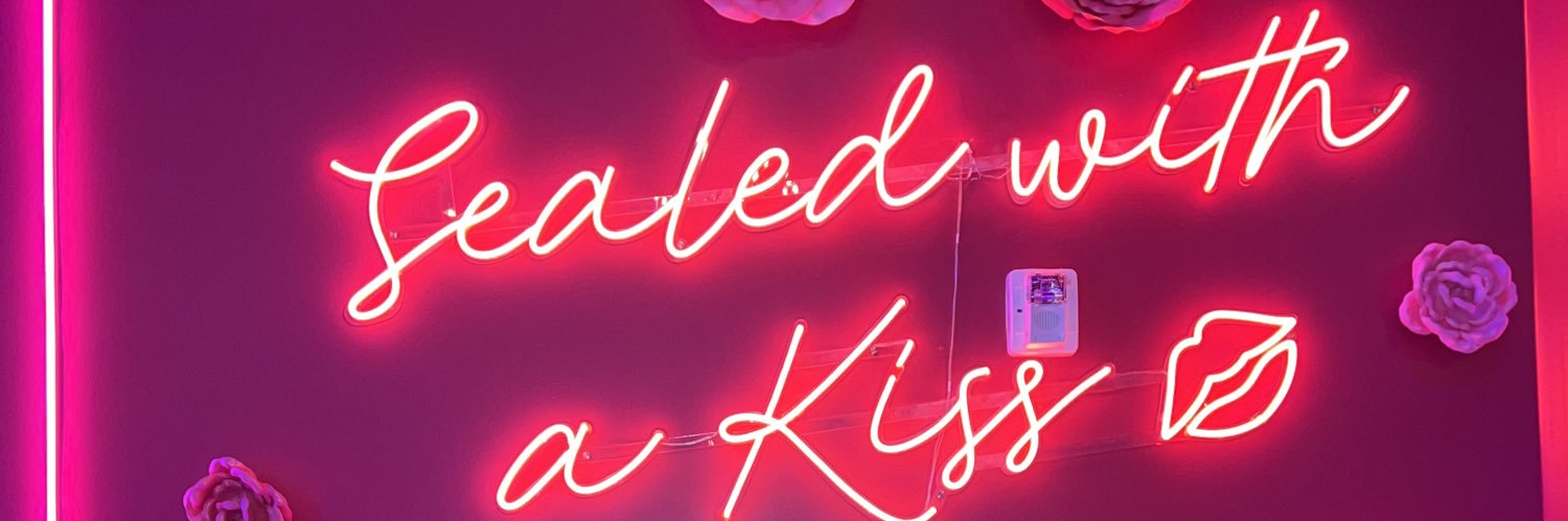 IzzyRuff's profile banner image