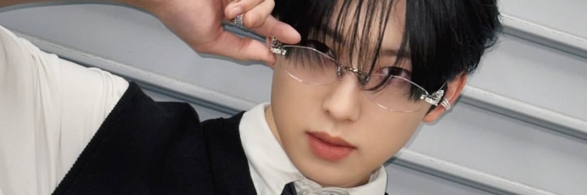 dk8sinhs's profile banner image