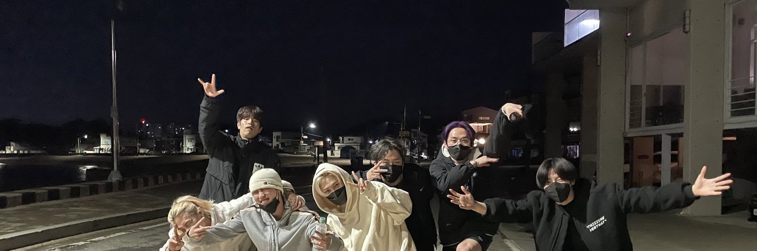 evalouise98's profile banner image