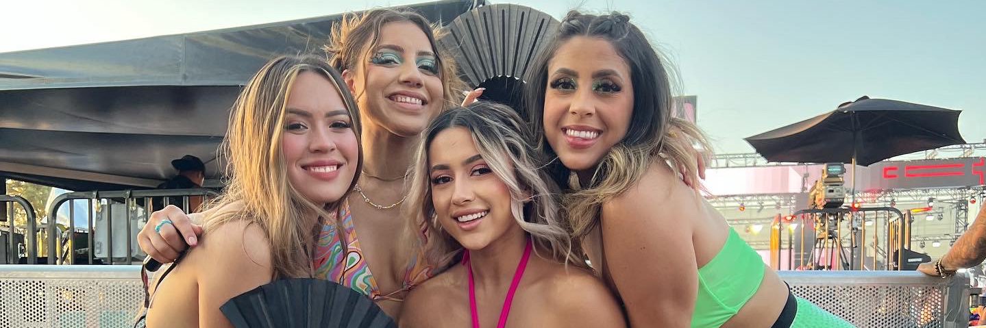 zileycyrus's profile banner image