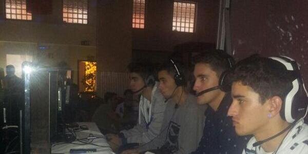 xAlvaRo banner